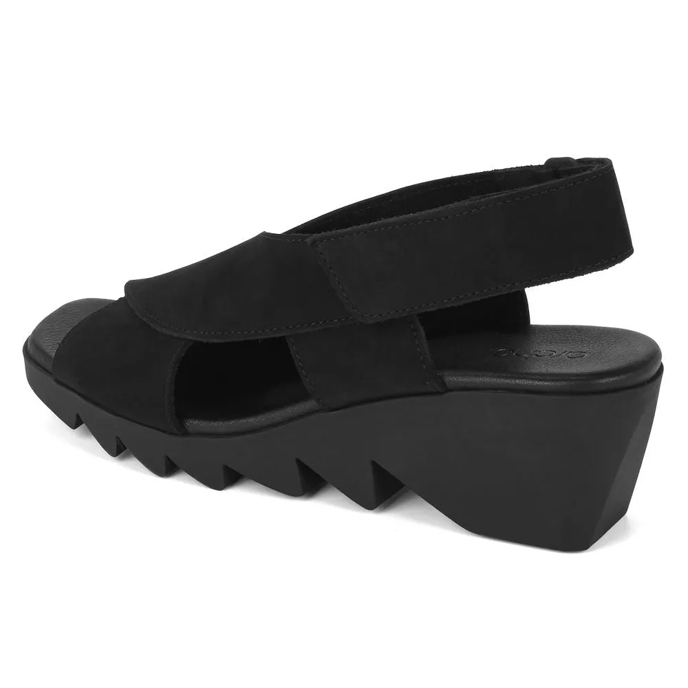 Himali Sandales